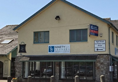 96 Degrees in Cowbridge 