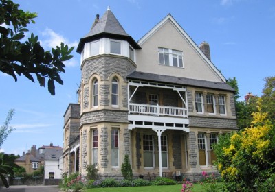 From the Crest to the Tor 