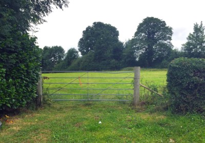 Complex world of valuation of development land 